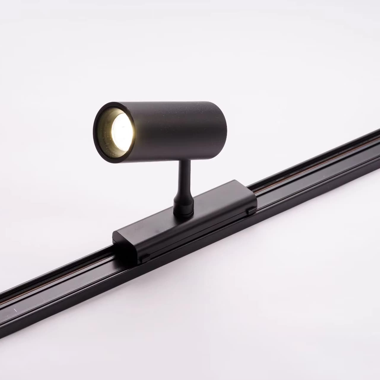 Aluminum 10W 20W Track Light COB Spotlight Home Commercial Adjustable Angle Magnetic Track Light with 3 Years Warranty