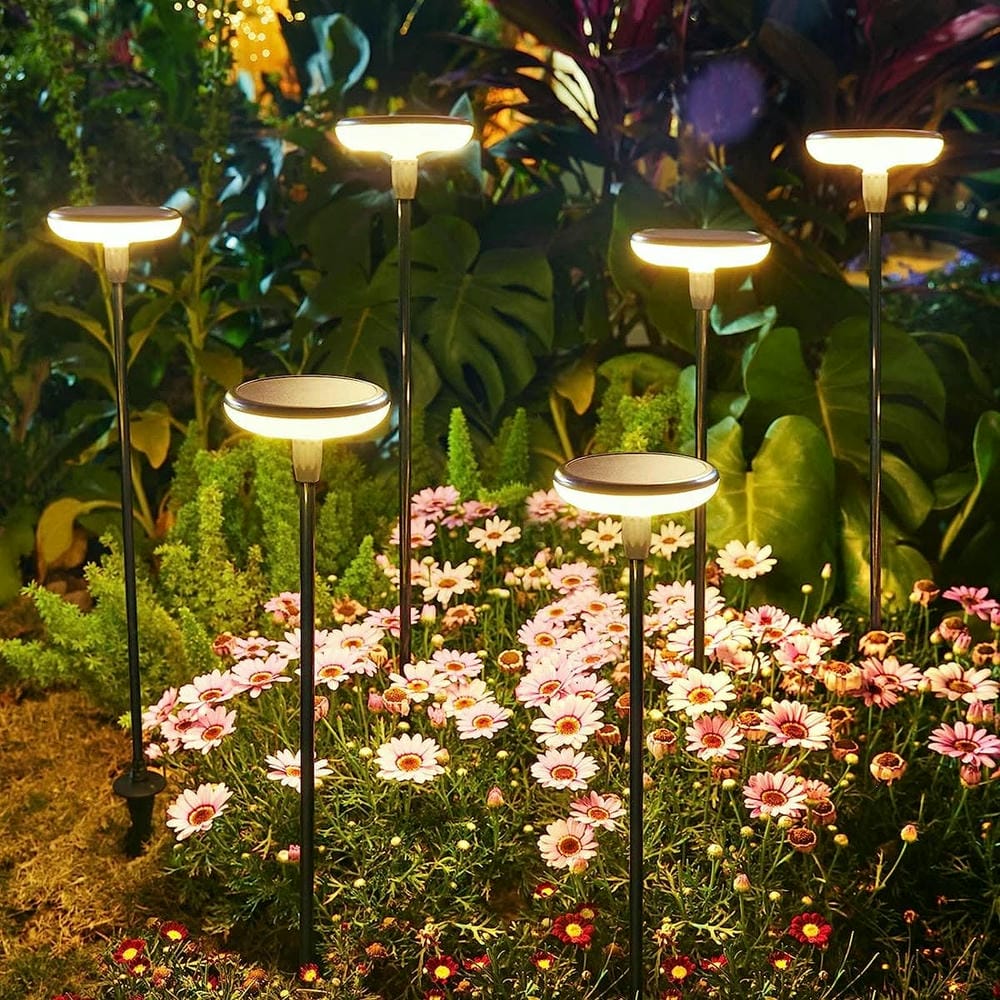 Wholesale 3000K IP65 LED Solar Garden Lawn Light 12-hour Working Time