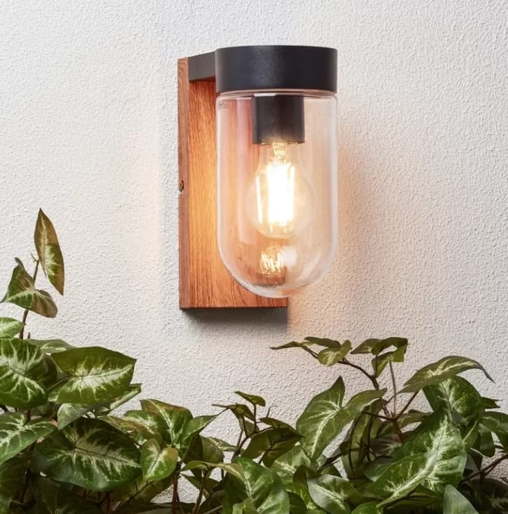 2025 High Quality IP 44  Wall Light LED  E27  for Garden Outdoor Use 2 Years Warranty