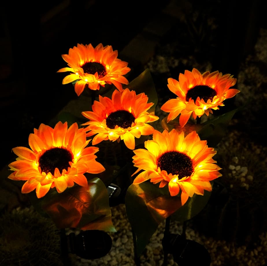 Wholesale Led Solar Garden Artificial Sunflower Rose Lily Tulip Light With Different Light Color